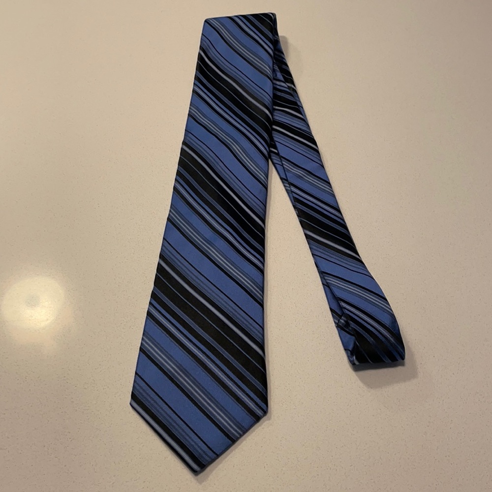 Broletto elegant silk tie 60” x 3 1/8”